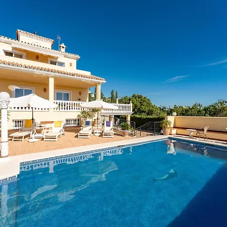 Penthouse With Pool, Jacuzzi And Zen Garden - Only 5min To Town *