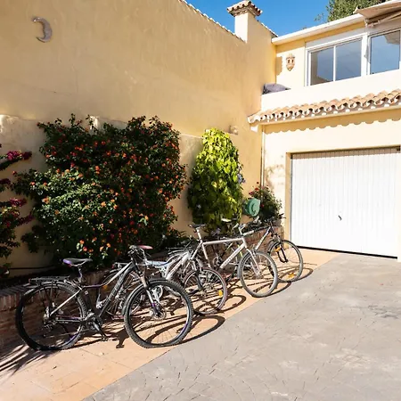 Penthouse With Pool, Jacuzzi And Zen Garden - Only 5min To Town Apartment Estepona